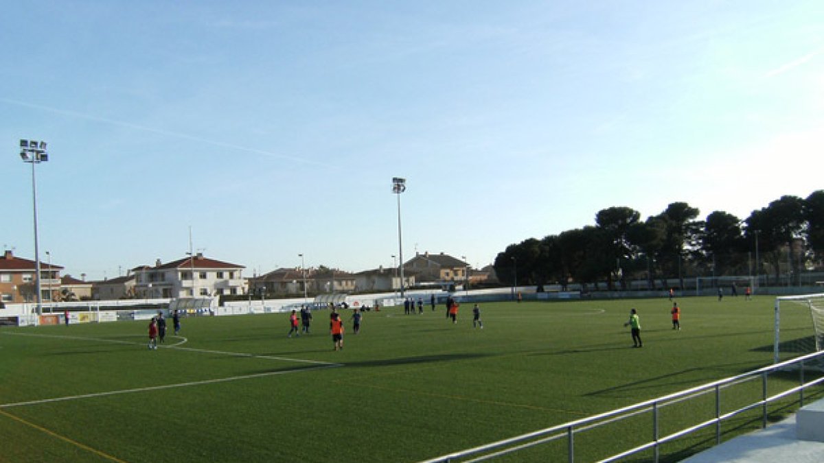 Imagen del actual campo de fútbol del estadio municipal de Vila-seca.