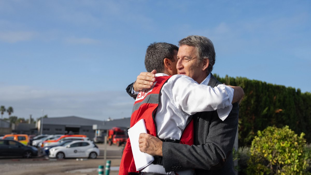 Carlos Mazón y Alberto Núñez Feijóo, en un encuentro durante la gestión de la DANA de la Comunidad Valenciana