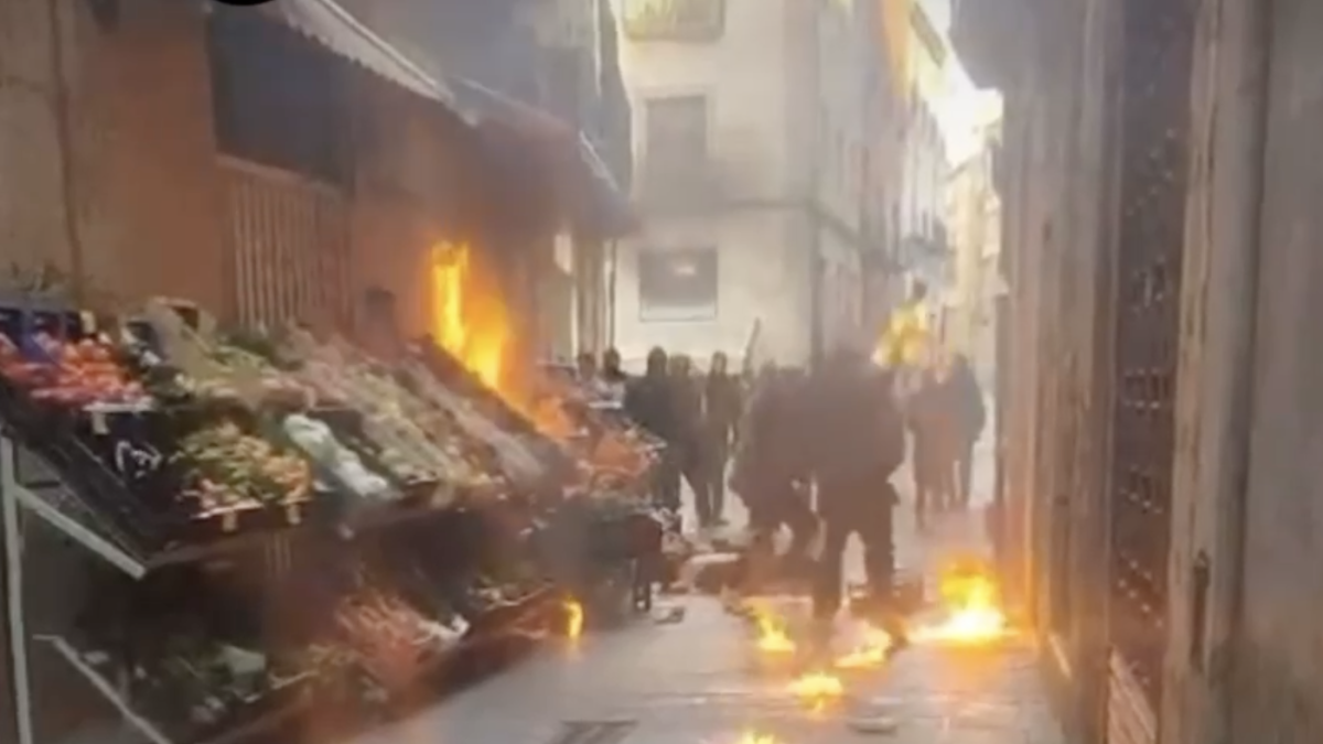 Incendio en una frutería de Tortosa.