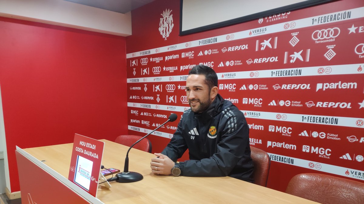 El tècnic del Nàstic, Dani Vidal, durant la roda de premsa prèvia al duel de la Copa Catalunya.