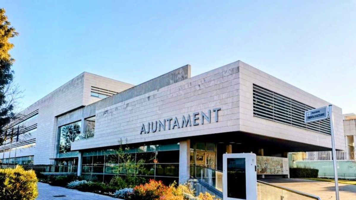 Fachada del Ayuntamiento de Salou.