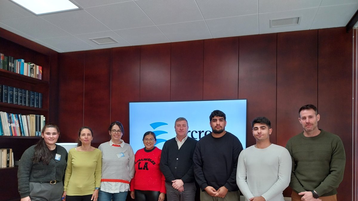 Imatge dels alumnes de pràctiques d'Ercros.