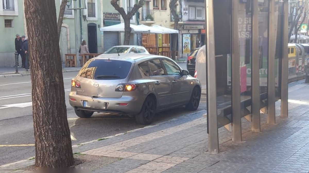 Els conductors dels autobusos fan una crida a tenir més consciència dels efectes d’aquestes accions