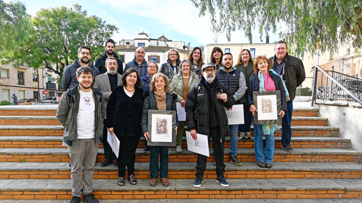Els participants, organitzadors i membres del jurat del IV Concurs popular de fricandó de Riudoms