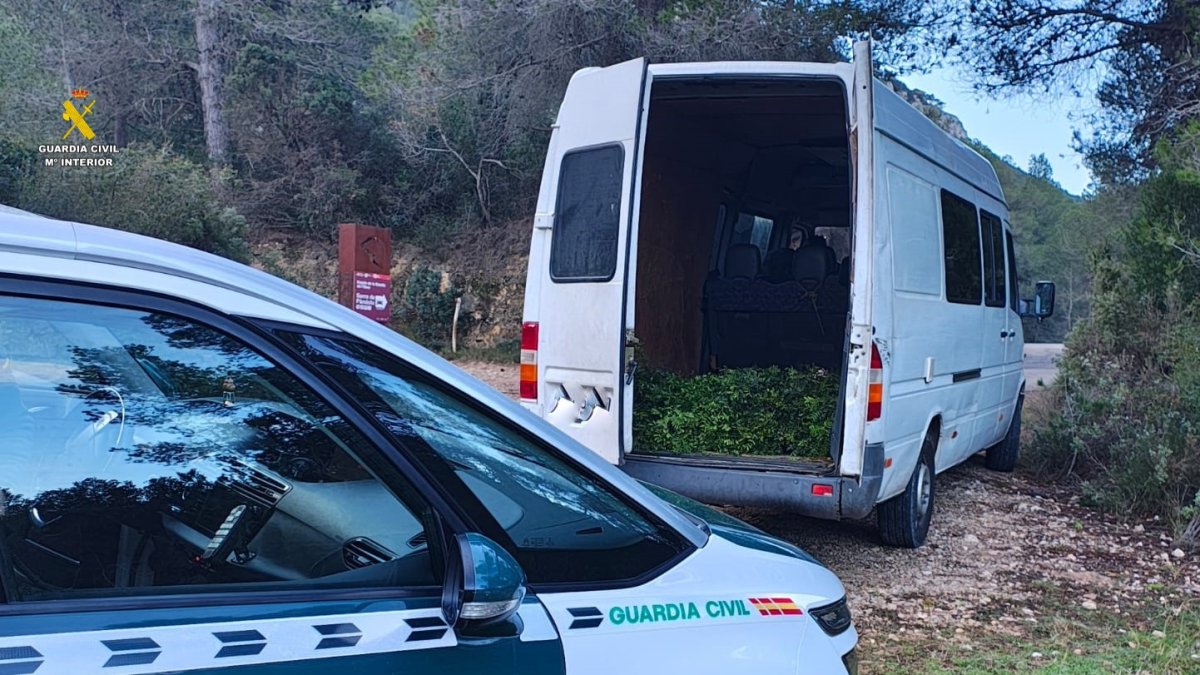 Intercepten una furgoneta amb llentiscl.