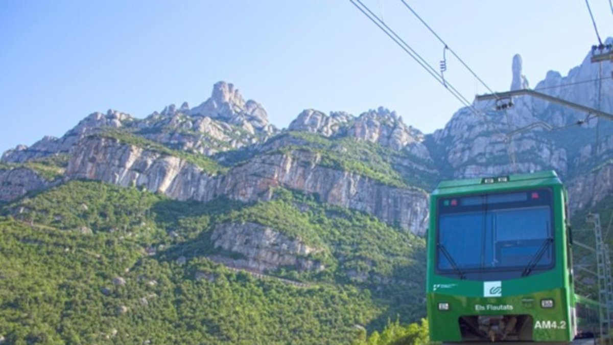 El Cremallera de Montserrat connecta Monistrol de Montserrat amb el Monestir