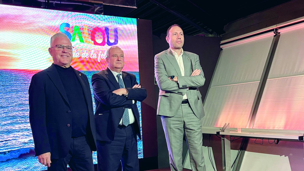 Pere Granados, amb el ministre d’Indústria i Turisme, Jordi Hereu, i el conseller d’Esports de la Generalitat, Berni Álvarez.