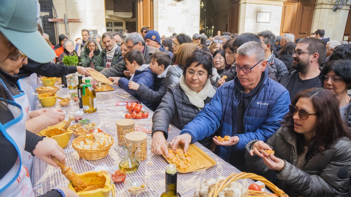 Milers de visitants van omplir ahir tots els racons de Valls.