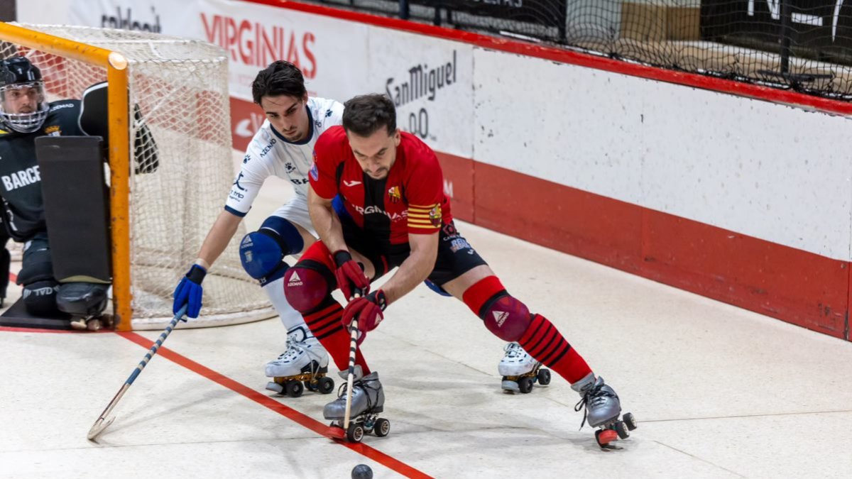 El capitán del Reus, Joan Salvat, durante el partido contra el Barcelos.