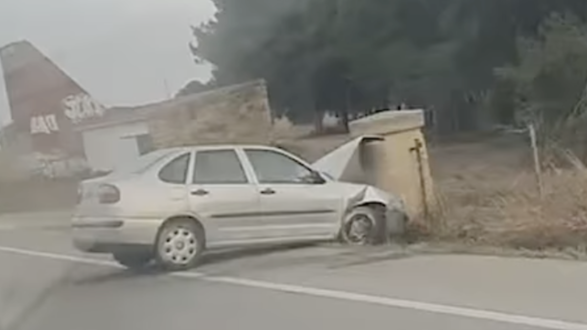 Imagen del coche accidentado.