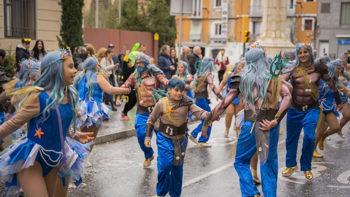 Fotografía de uno de los grupos carnavaleros que presentaba una propuesta con coreografía.