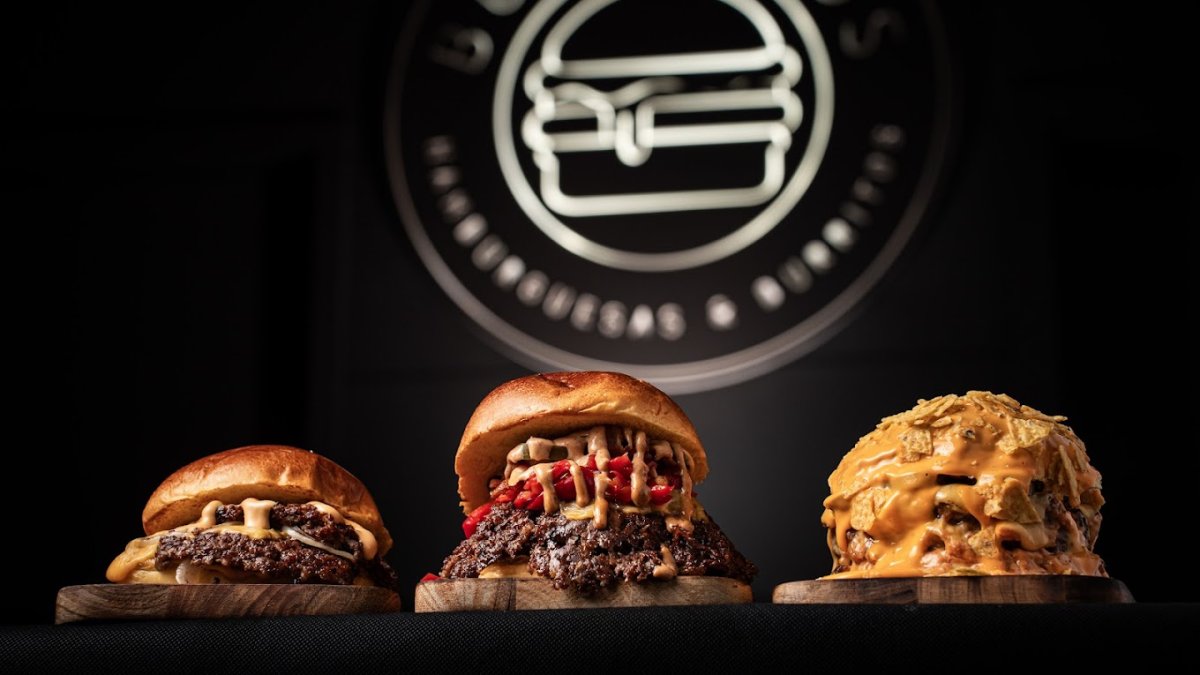 Imagen de varias hamburguesas del Burguitos.