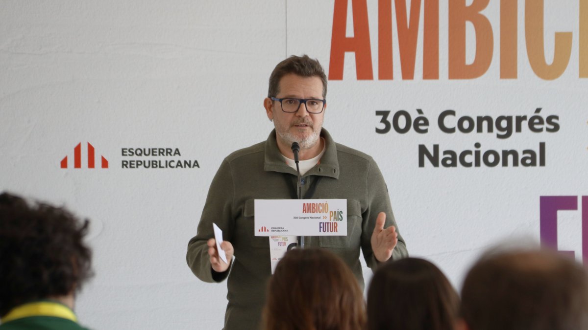 El vicesecretari general de comunicació, Isaac Albert atén els mitjans al congrés d'ERC