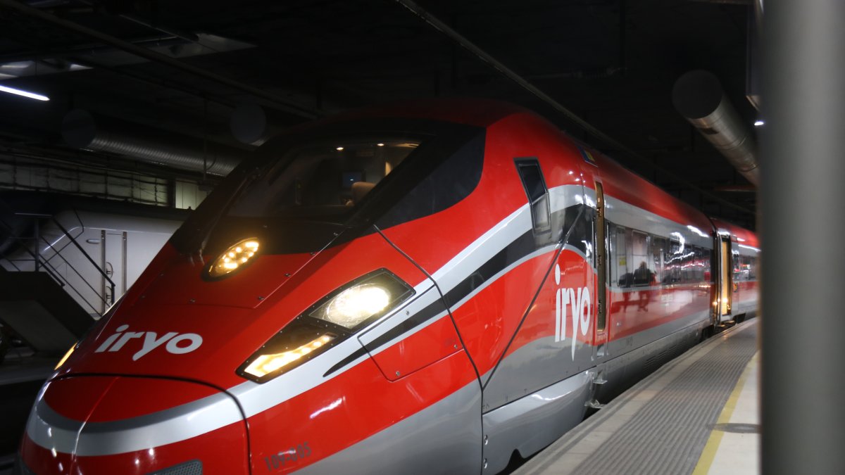 Imatge d'arxiu d'un tren d'alta velocitat Iryo