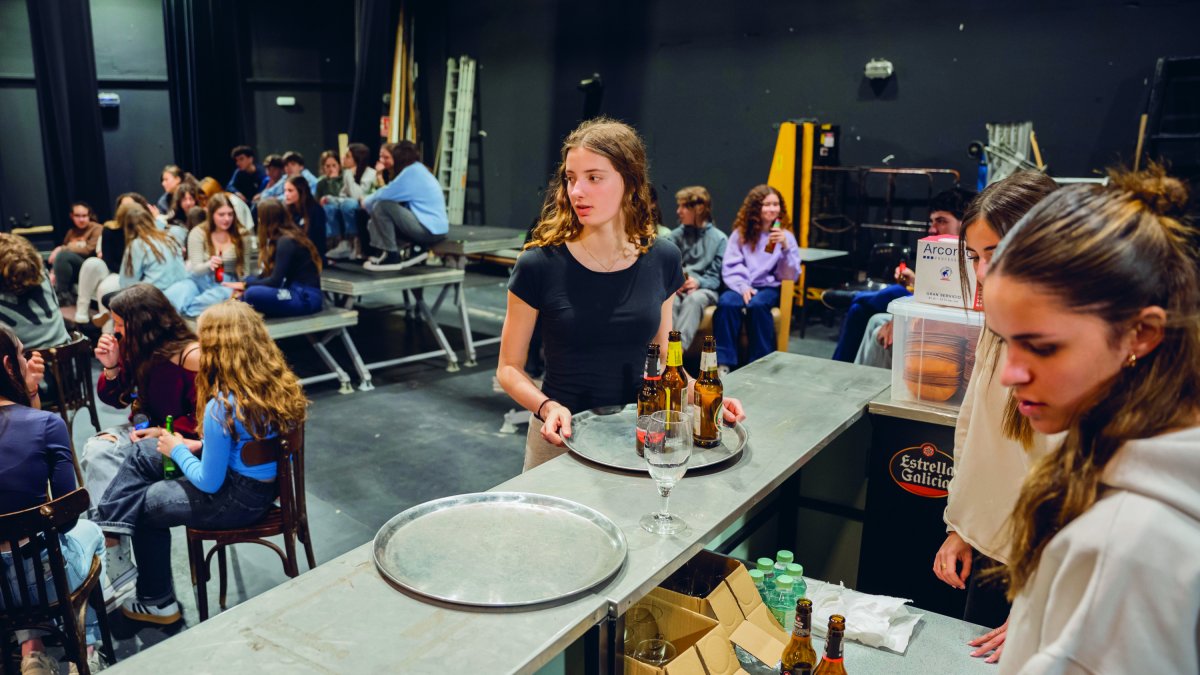 La ‘Carmen’ dels Amics de la Música de Valls té com a escenari un bar que és a tocar d’un estadi de futbol.