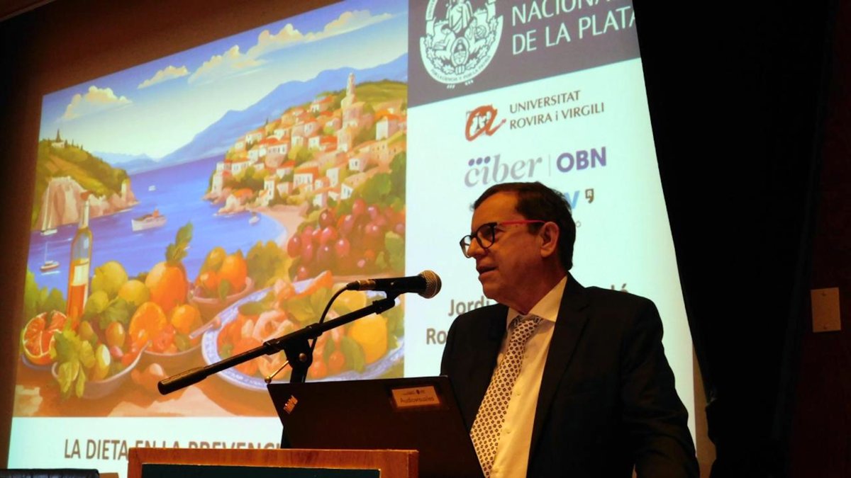 El catedràtic del Departament de Bioquímica i Biotecnologia de la URV, Jordi Salas-Salvadó.