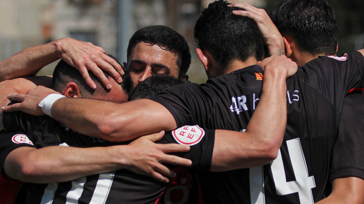 Els jugadors del Reus FC Reddis celebrant un dels gols.