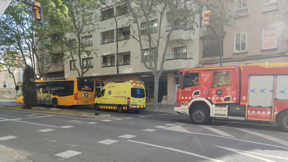 Imagen de los servicios de emergencias en el lugar de los hechos