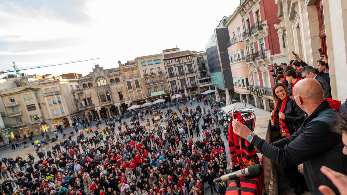 Imatge de la celebració per l'ascens del Reus FC Reddis