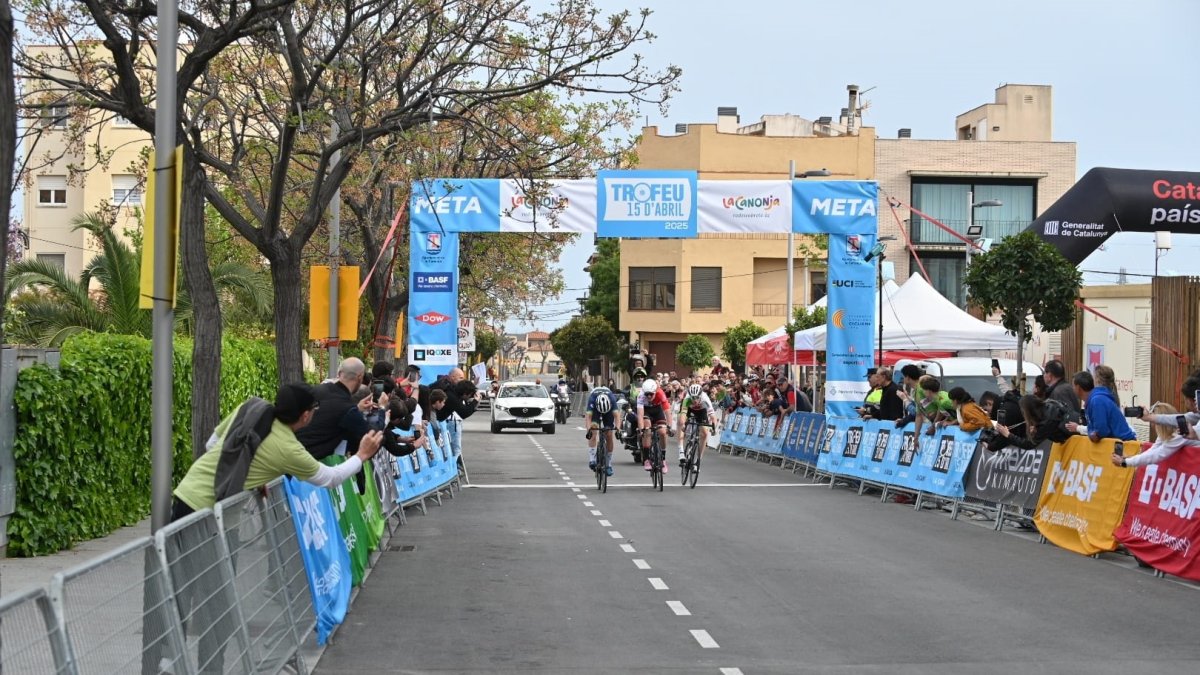 L'esprint final que ha decidit la victòria a la mateixa línia d'arribada.