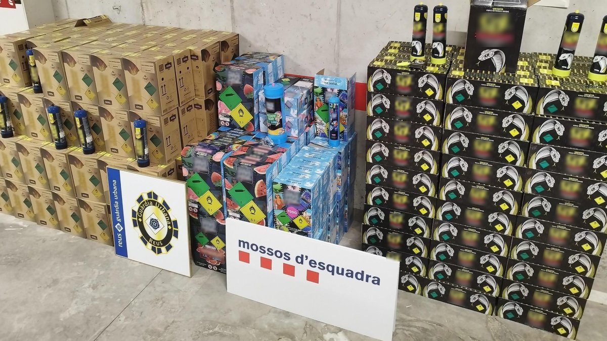 Imatge de les ampolles del gas del riure intervingudes a Reus.