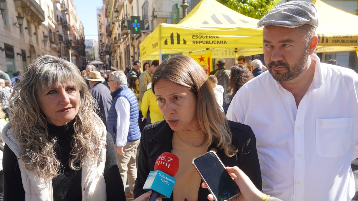 Los consejeros Maria Roig, Mary López y Xavi Puig durante la atención a los medios.