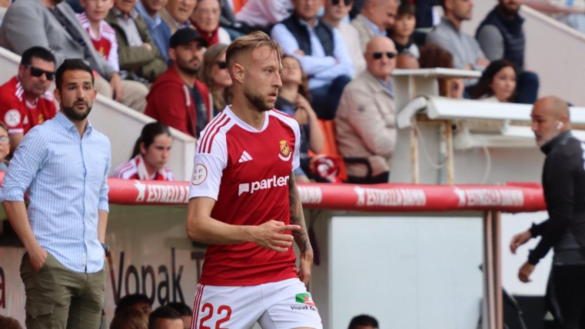 Víctor Narro durant el partit.