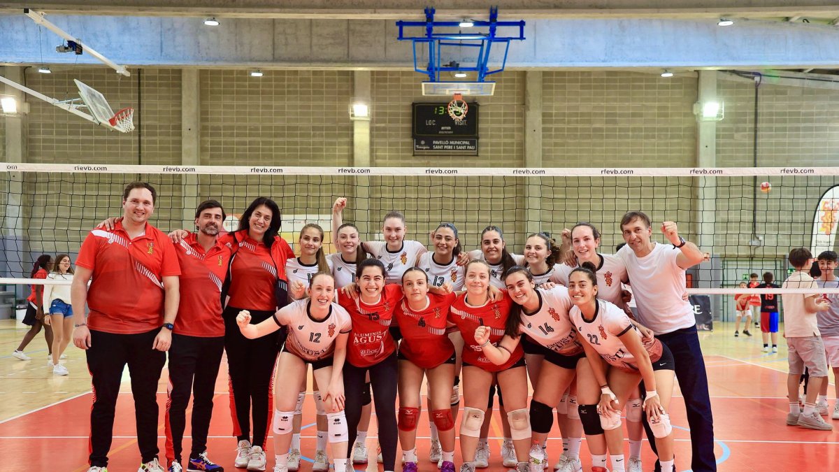 Plantilla del CV Sant Pere i Sant Pau femení.