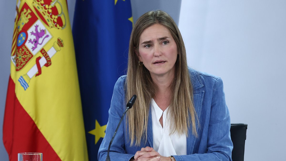 La vicepresidenta tercera del gobierno español, Sara Aagesen, a la rueda de prensa posterior al Consejo de Ministros.
