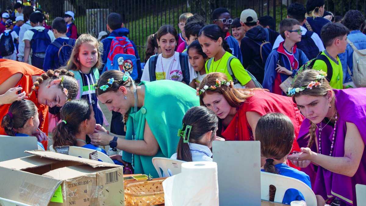 Se repartieron más de 130 juegos romanos por todo el recinto de los jardines del Camp de Mart.