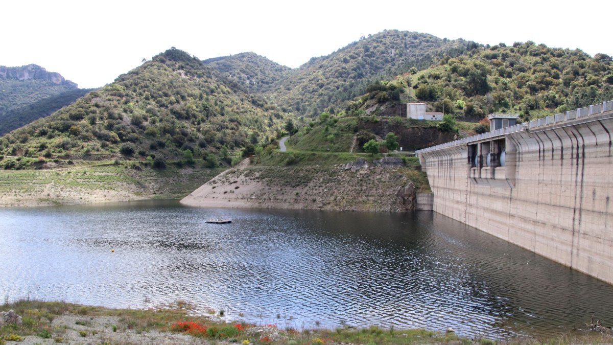 Imagen del pantano de Siurana, al 25%, este miércoles.