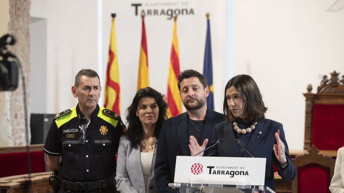 La consellera d’Interior va visitar l’Ajuntament.