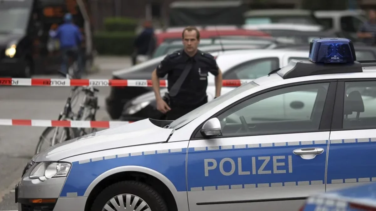 Un agent de policia a Hamburgo.