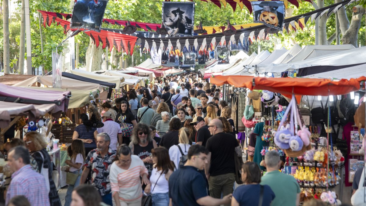 Centenars de persones van passejar-se per la fira el darrer cap de setmana.