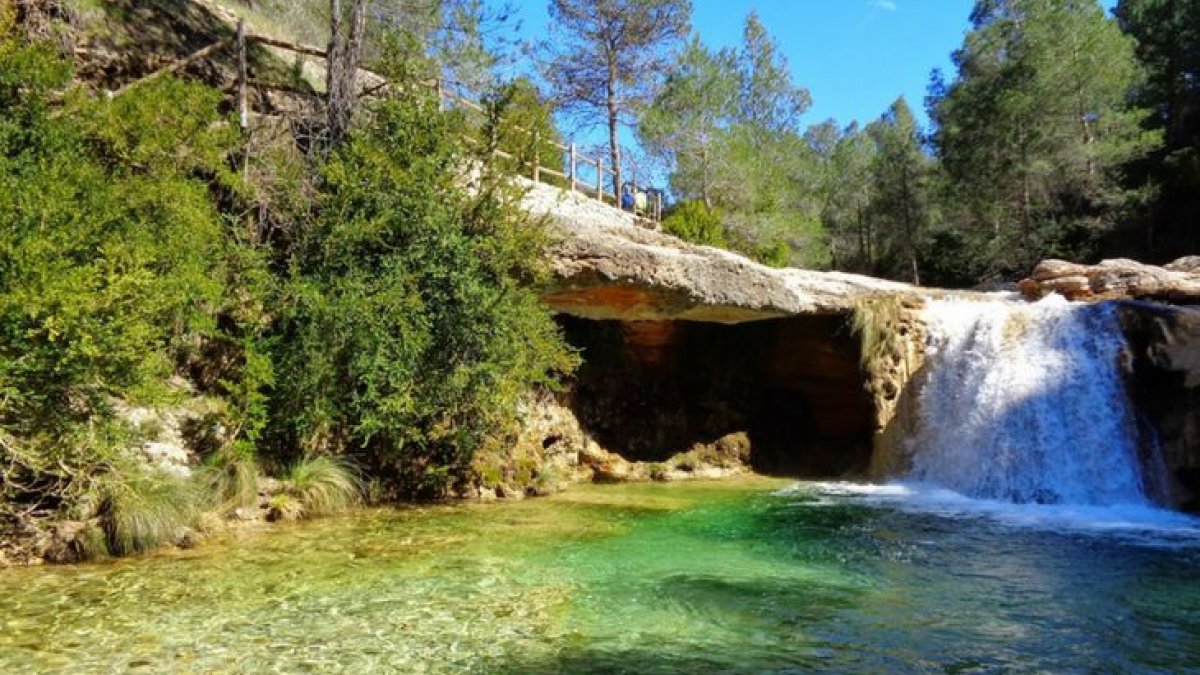 Imagen de una cascada en el Toll de Vidre.