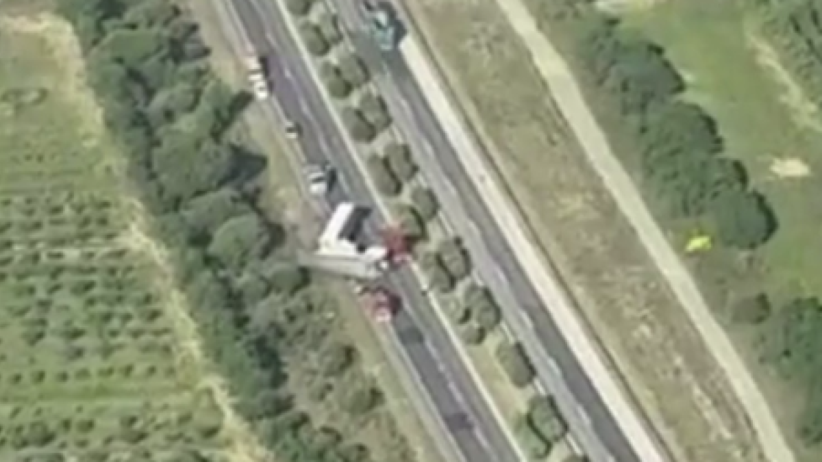 Accident camions Ap-7 Cambrils.