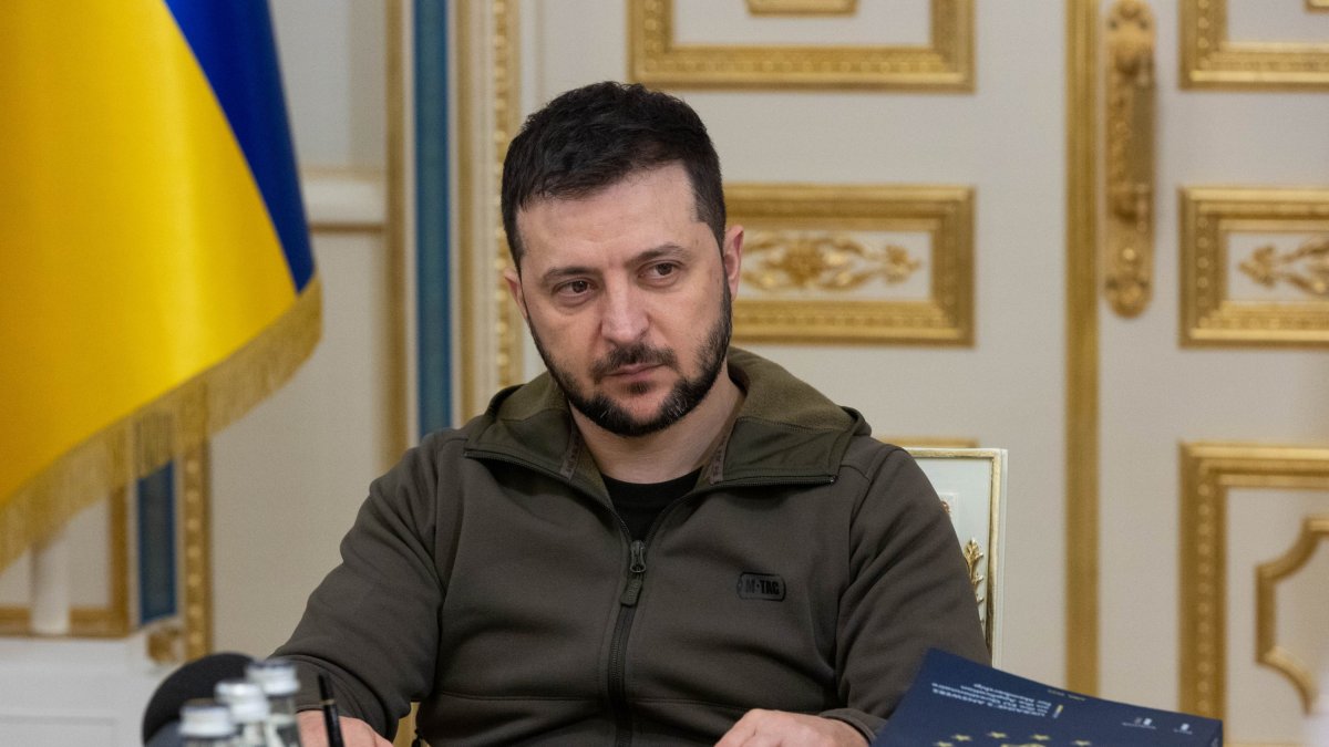 El president d'Ucraïna, Volodímir Zelenski, durant una reunió.