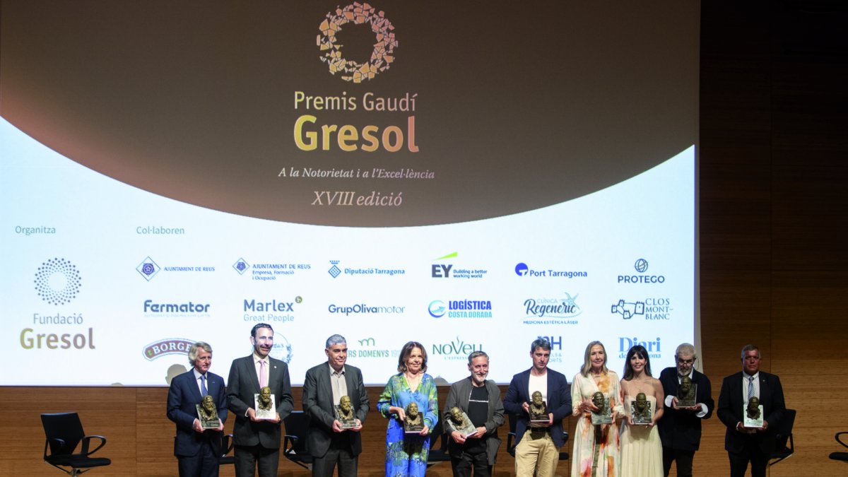 Los galardones servían de homenaje de una decena de personalidades que destacan por su trayectoria profesional y su humanidad.