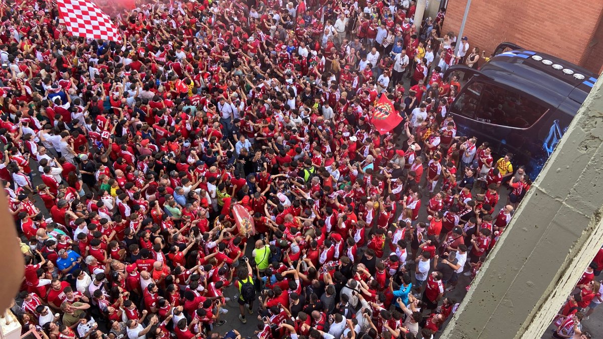 Imatge de la rebuda del Nàstic aquesta tarda al Nou Estadi