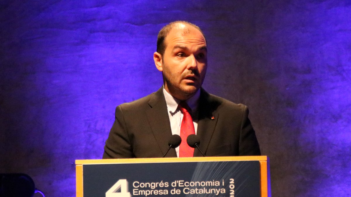 El conseller de la Presidència, Albert Dalmau, durant la seva intervenció al 4t Congrés d'Economia i Empresa