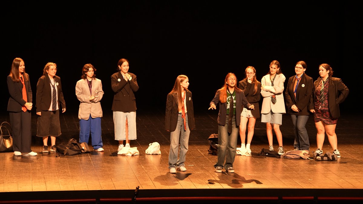 Amb ‘Ellas contra ellos’ es va tancar l’edició del 2025 de la Mostra de Teatre Jove.