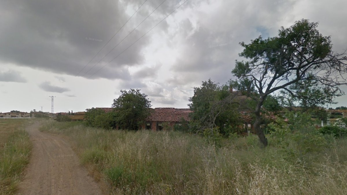Imagen de la parcela subasta de Montbrió del Camp.