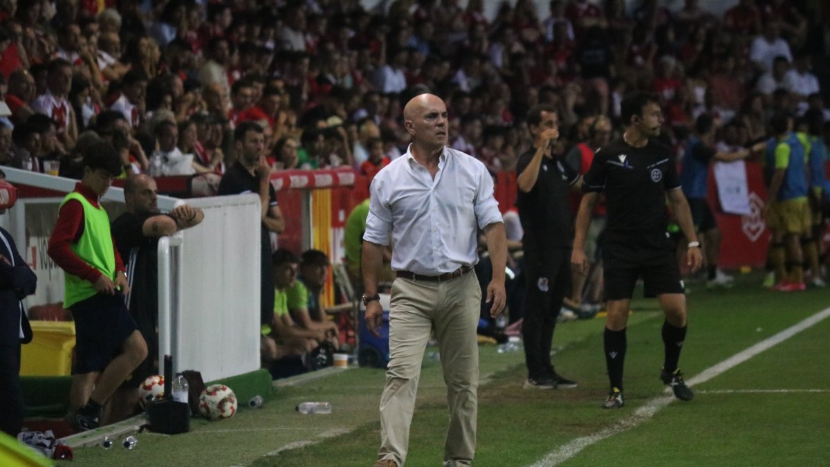 Luis César durant l'anada del play-off s'ascens contra la Real Sociedad B.