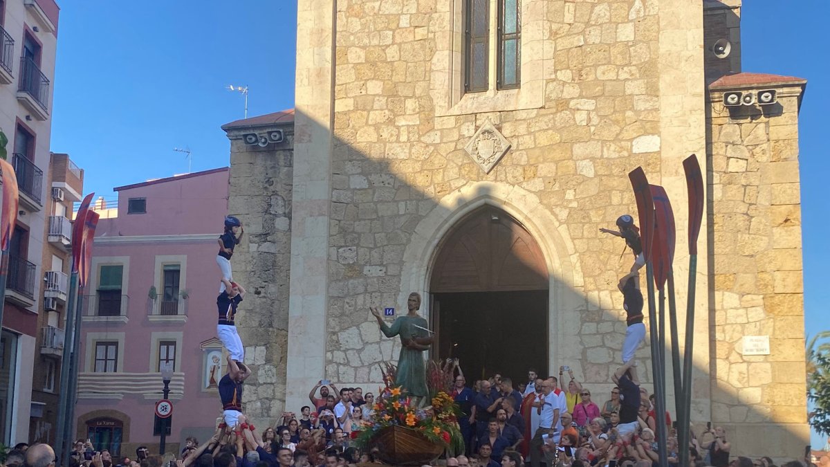 Imatge de la tradicional Processó en honor al patró dels pescadors.