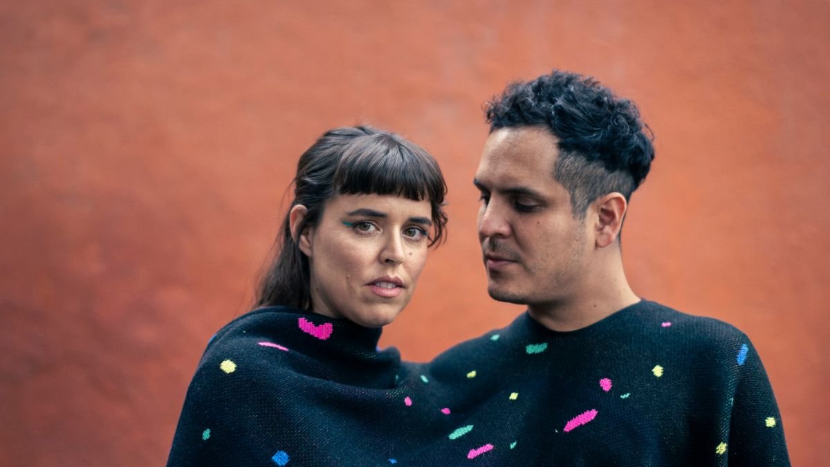 Imagen promocional de Alejandro y Maria Laura.