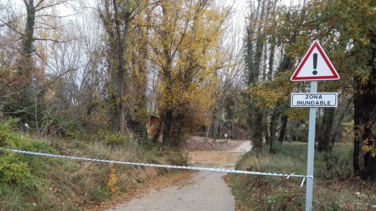 Imatge d'un cartell de zona inundable