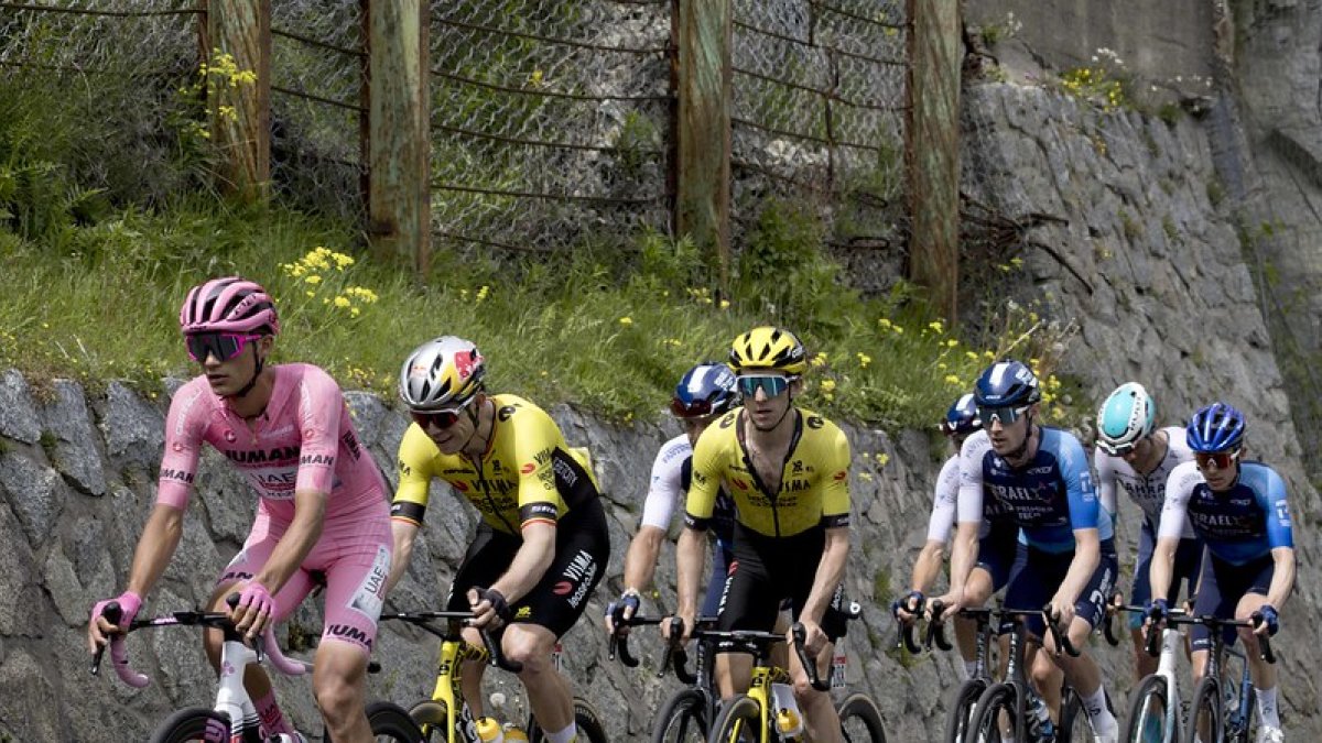 Imagen de un grupo de ciclistas.