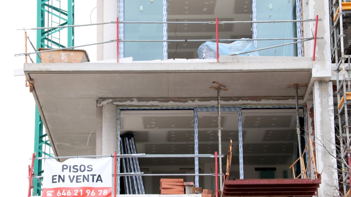 Imatge d'arxiu de pisos en construcció.