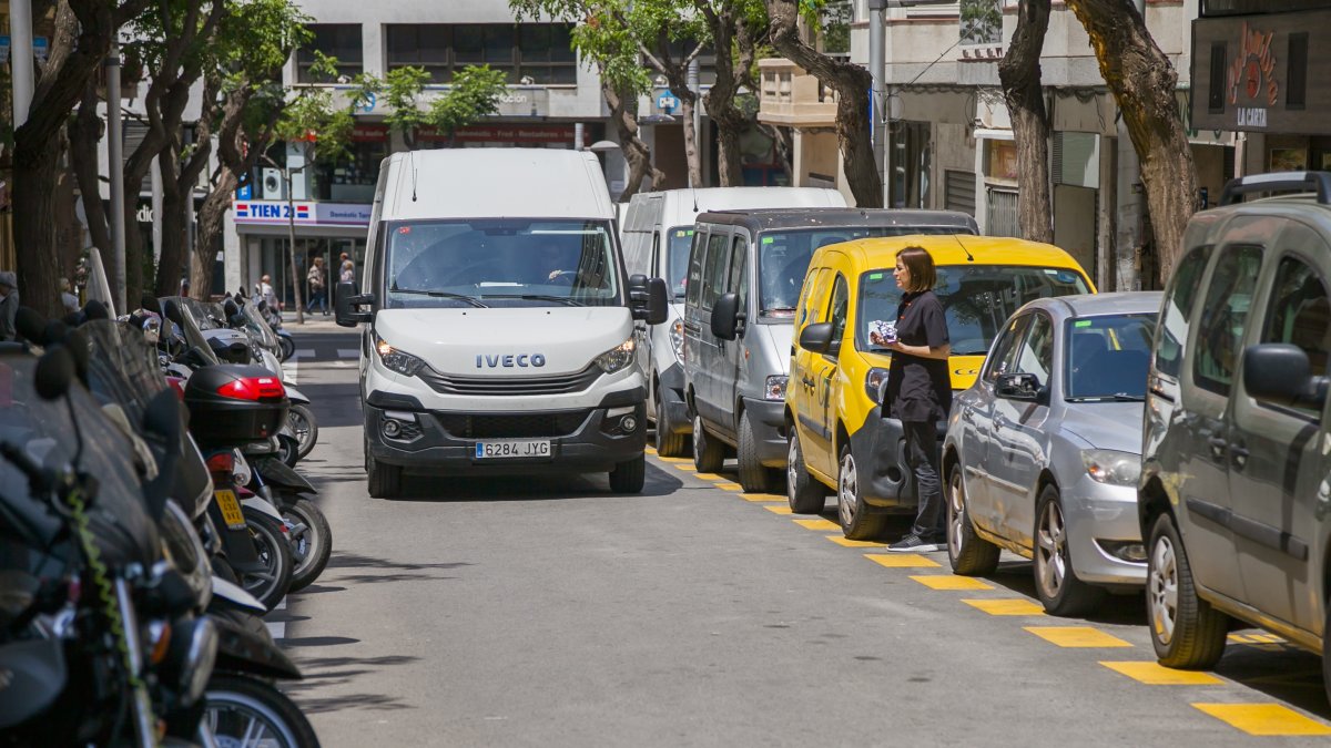 El Ayuntamiento quiere asegurar una mayor rotación y evitar que estacionen vehículos no autorizados en estas zonas.