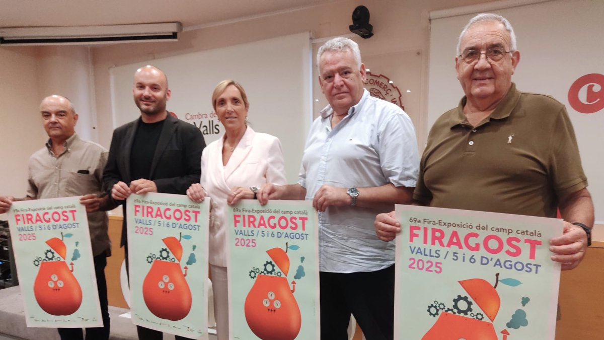 Imatge de la presentació de la Firagost 2025, amb representants institucionals i del teixit empresarial.